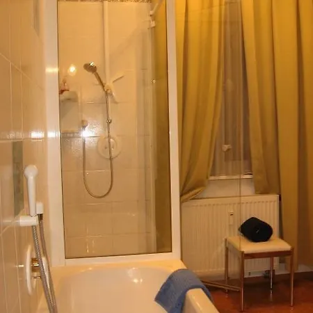 Bed & Breakfast N°12 - *